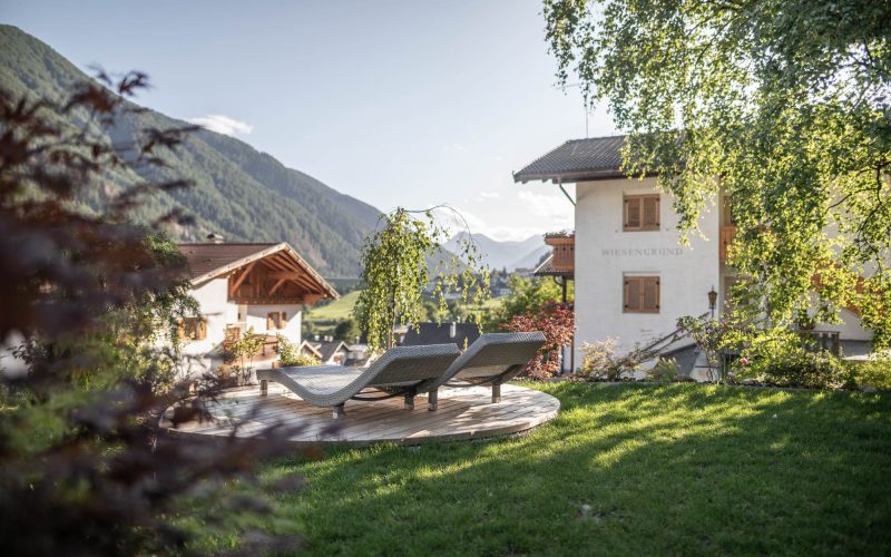 Wellness Garten Liegewiese Ultental